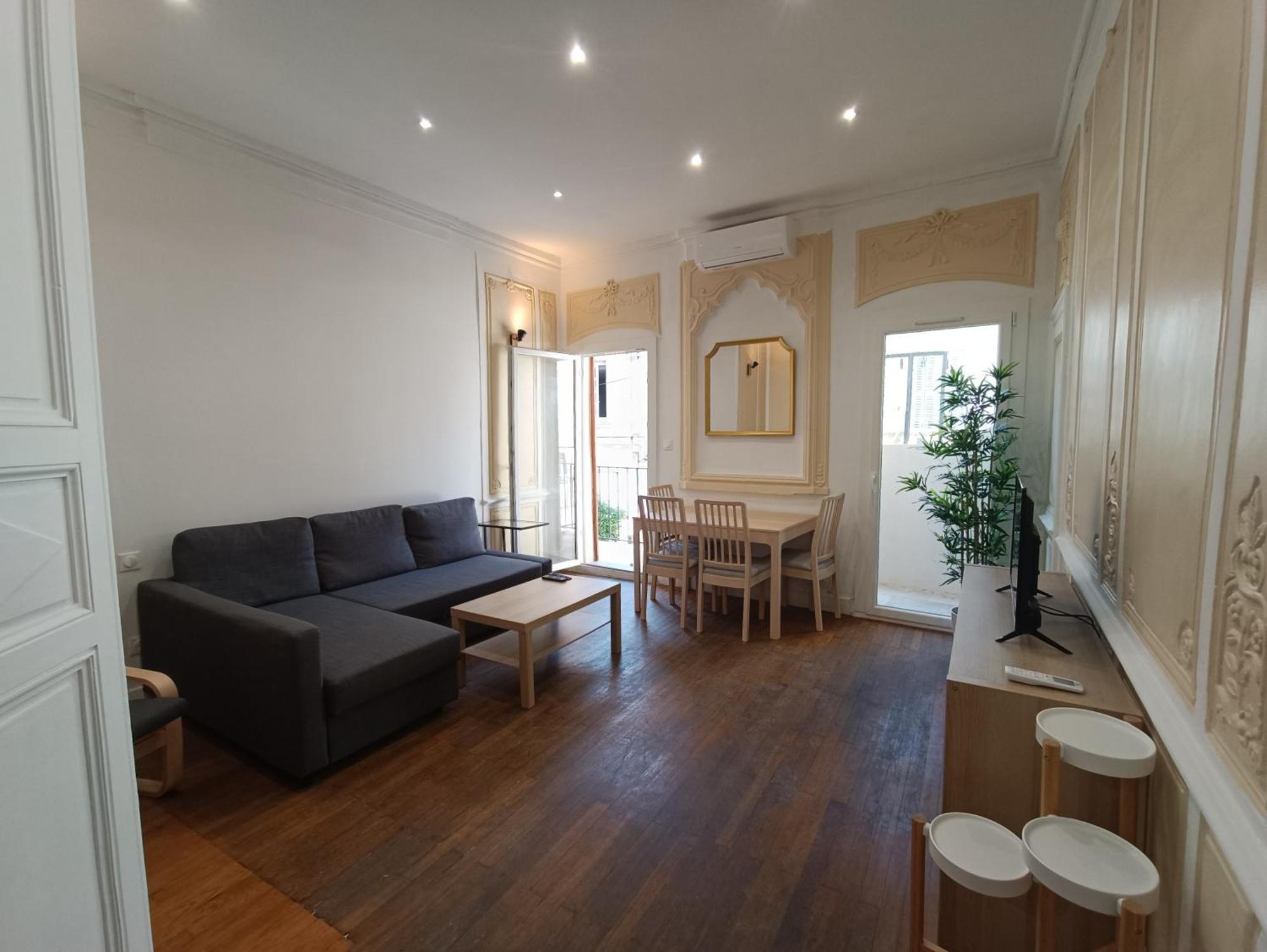 Appartements Et Studio Renoves En 2022, Intra Muros Avignon Eksteriør bilde